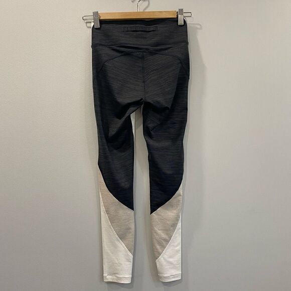 Outdoor Voices Color Block Workout 7/8 Leggings - Picture 4 of 10